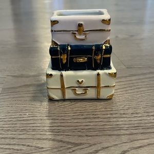 KATE ASPEN - home decor jewelry holder, size 3”x2”x3”, in perfect condition!